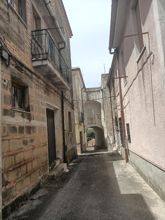 דירות Caiazzo La Finestra Sul Colle מראה חיצוני תמונה